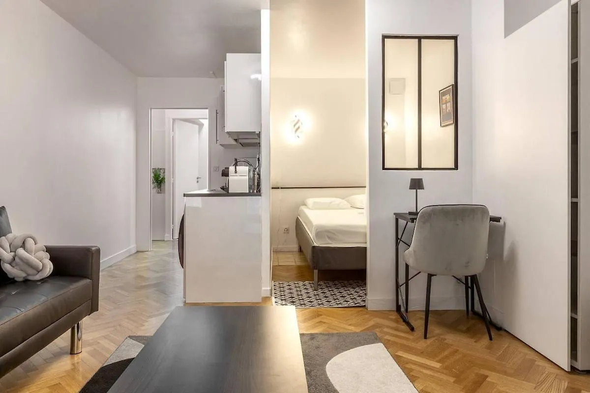 Stylish Escape In The Vibrant 11Th Arrondissement Lejlighed Paris 0*,  Frankrig
